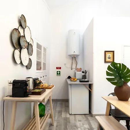 Alfama Street View *