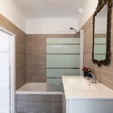 Alfama Street View Lisboa